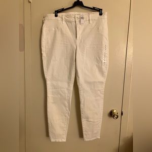 American Eagle Jegging; size 18; white; new with tags